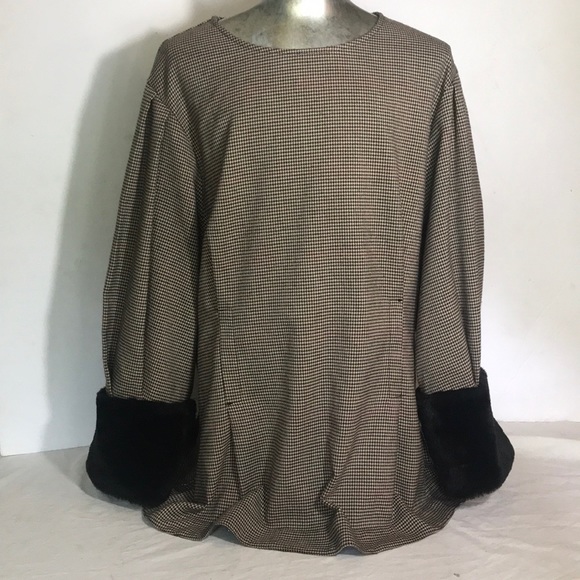 Zara Tops - “ZARA WOMAN “ Faux Fur Cuffed Houndstooth Top.